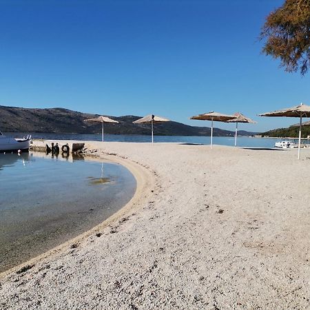 Villa Barbara & Zoran With Heated Swimming Pool Seget Vranjica Exterior foto
