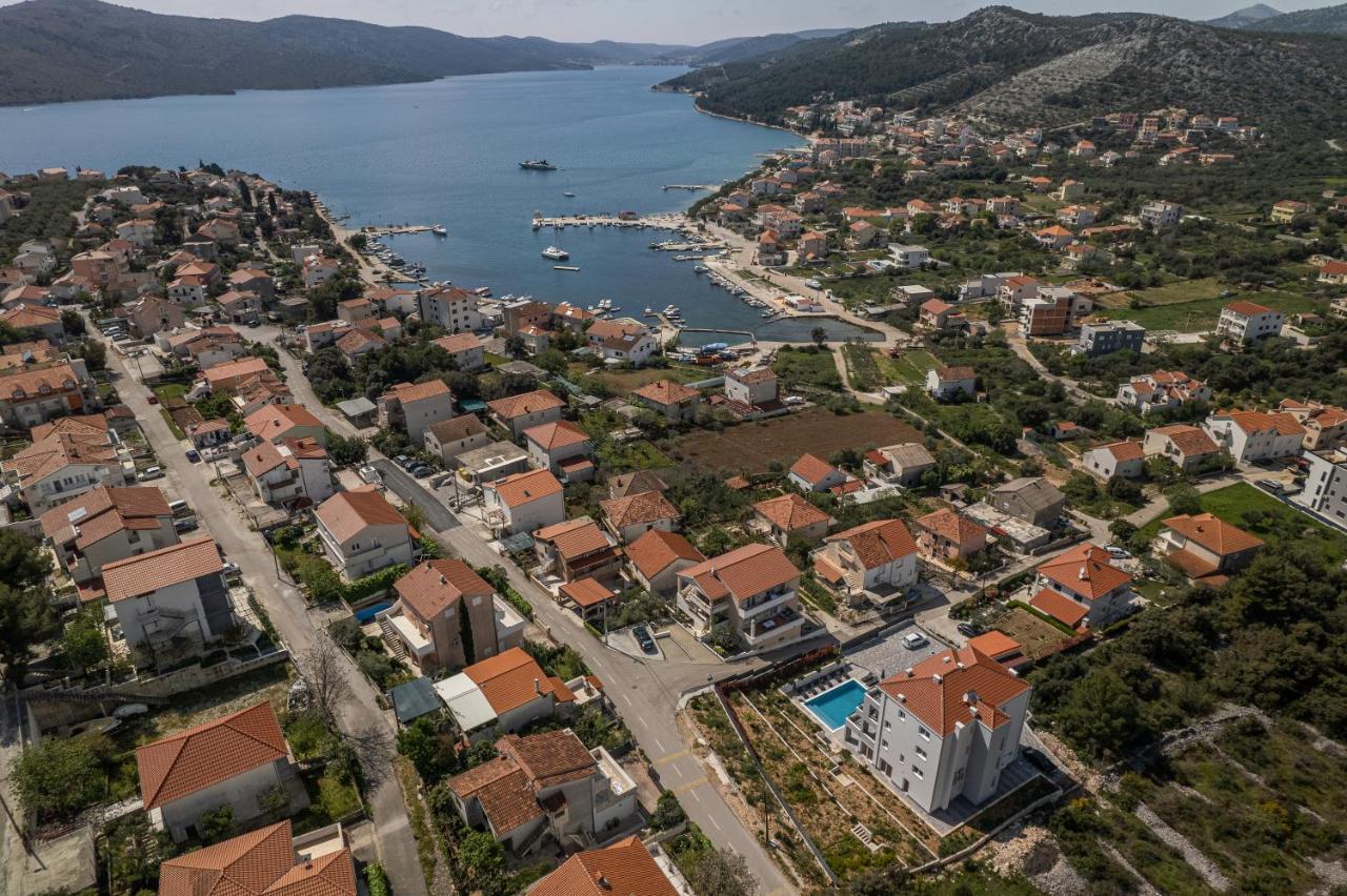 Villa Barbara & Zoran With Heated Swimming Pool Seget Vranjica Exterior foto